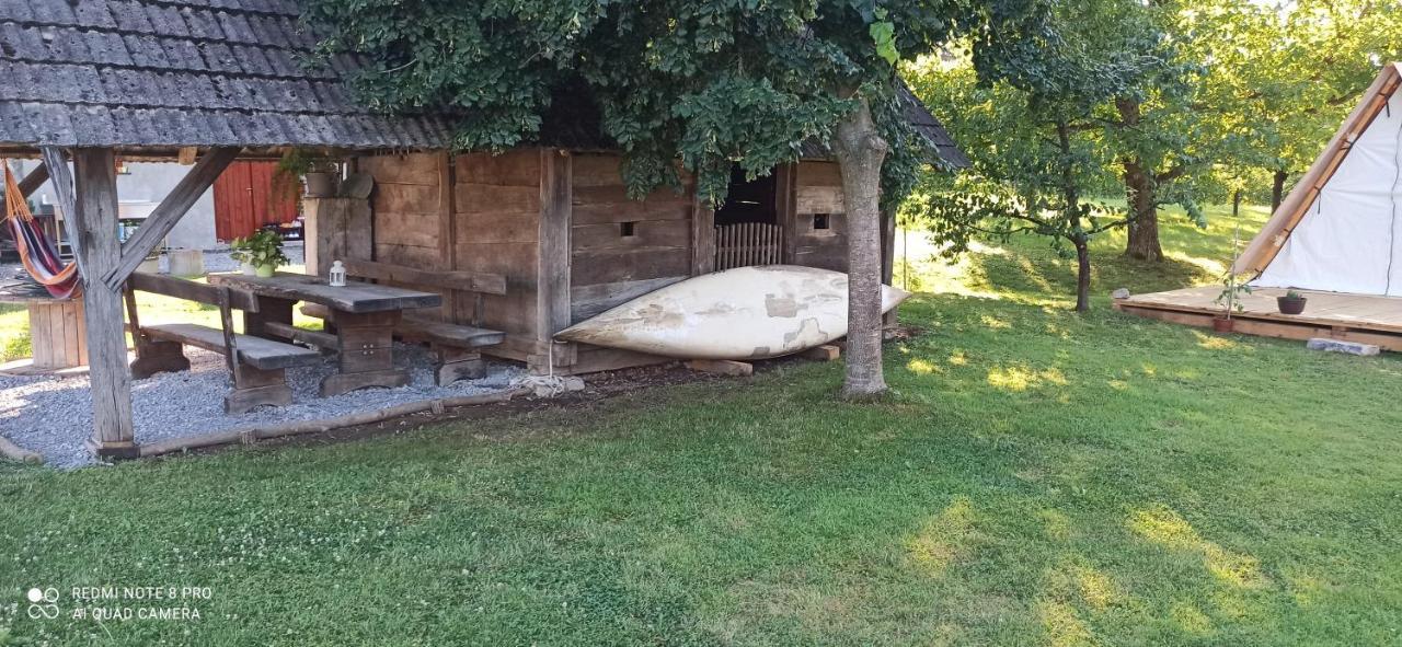Na Vrtu K25 Hotel Gradac Buitenkant foto